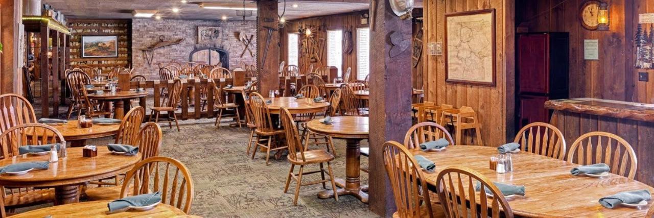 The Ridgeline Hotel At Yellowstone, Ascend Hotel Collection Гардинър Екстериор снимка