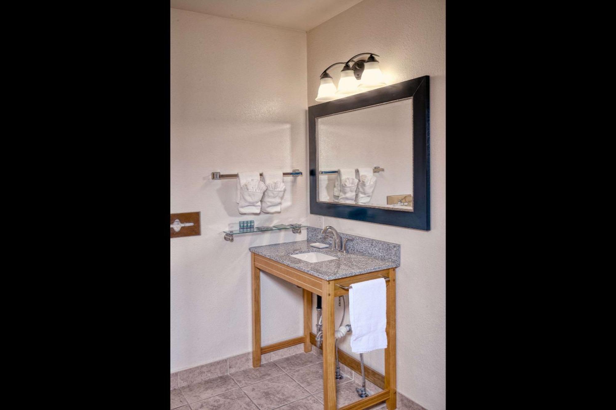 The Ridgeline Hotel At Yellowstone, Ascend Hotel Collection Гардинър Екстериор снимка