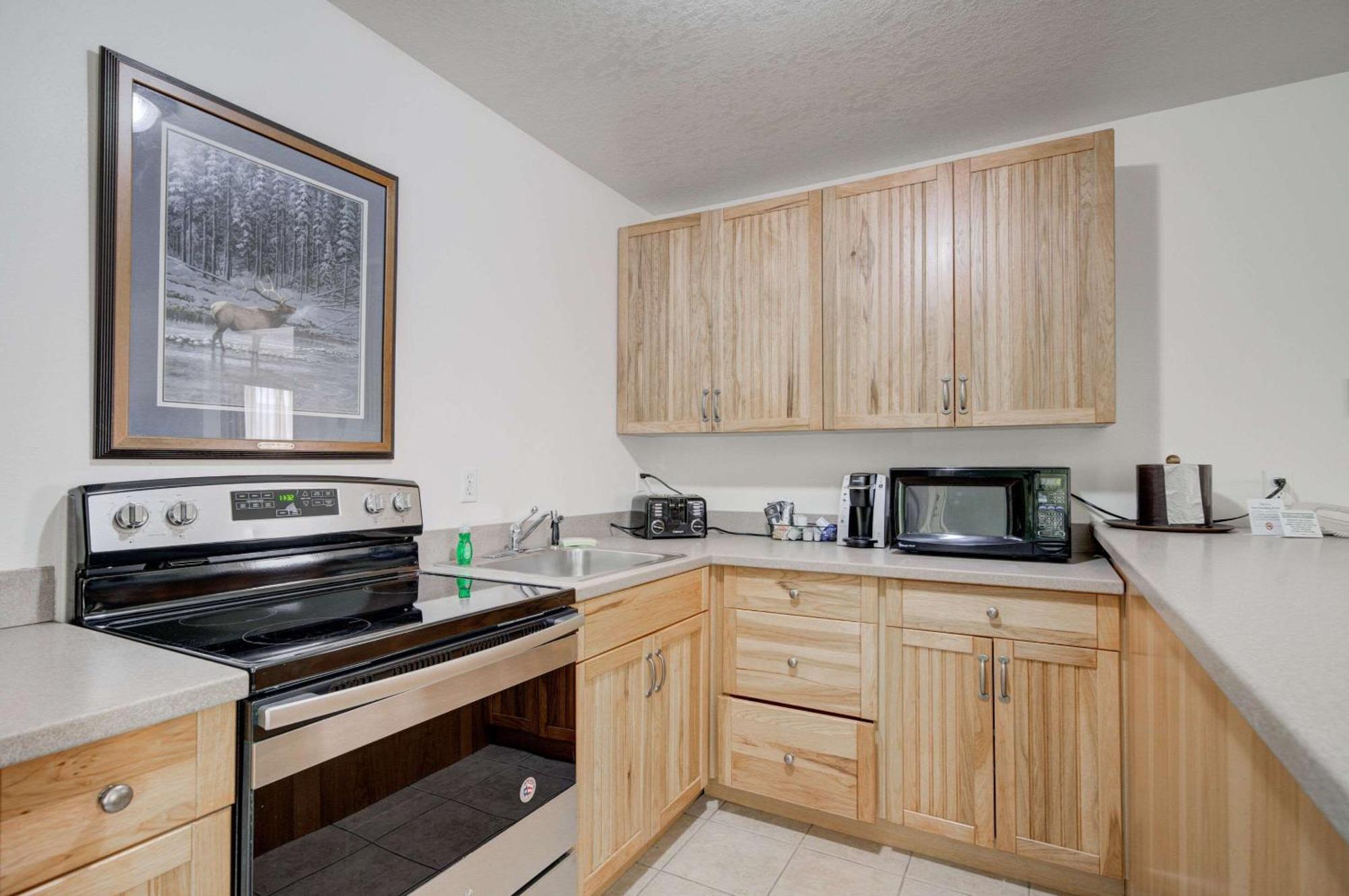 The Ridgeline Hotel At Yellowstone, Ascend Hotel Collection Гардинър Екстериор снимка