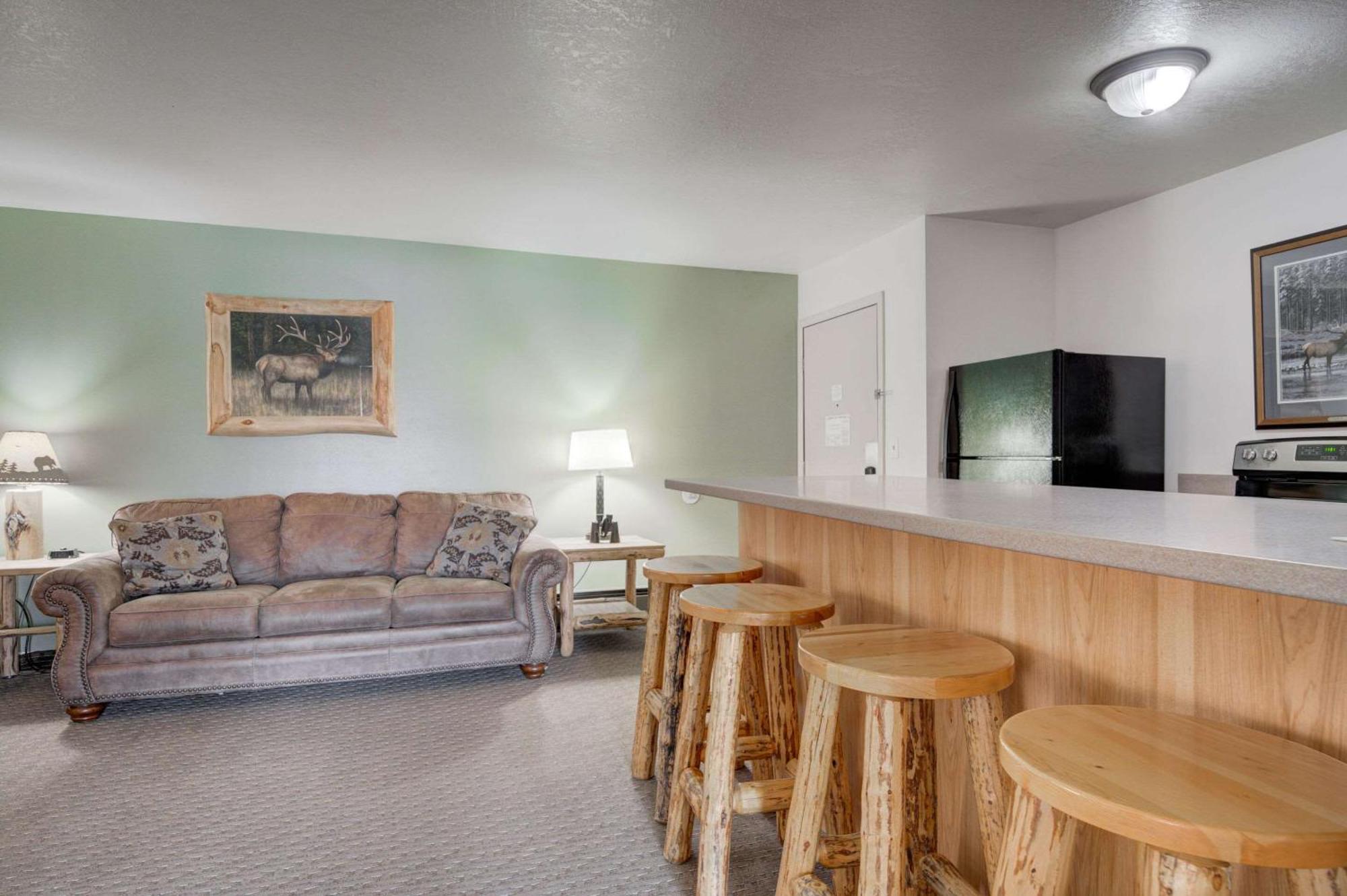 The Ridgeline Hotel At Yellowstone, Ascend Hotel Collection Гардинър Екстериор снимка
