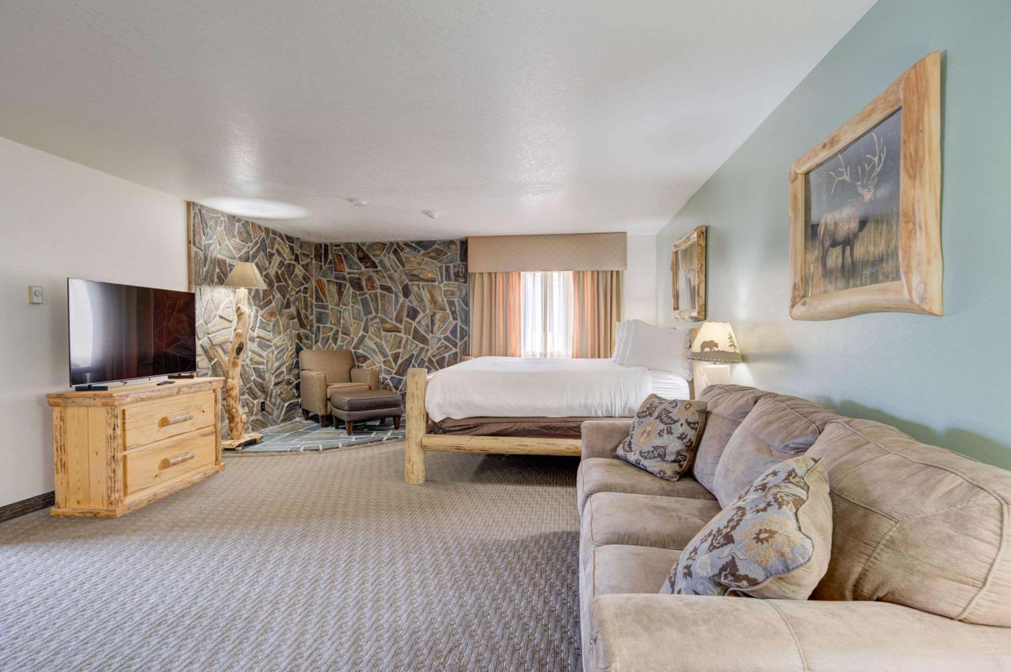 The Ridgeline Hotel At Yellowstone, Ascend Hotel Collection Гардинър Екстериор снимка