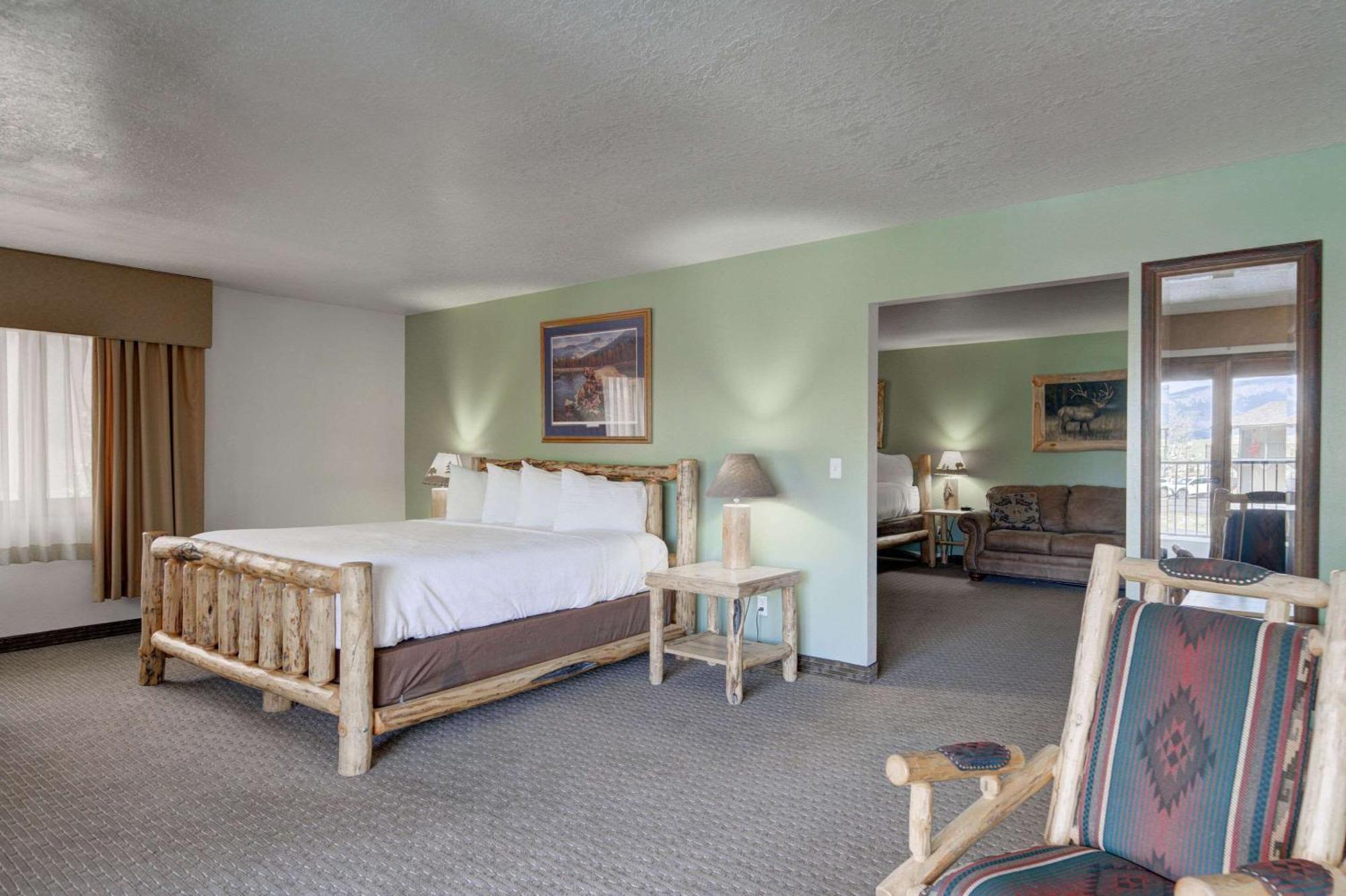 The Ridgeline Hotel At Yellowstone, Ascend Hotel Collection Гардинър Екстериор снимка