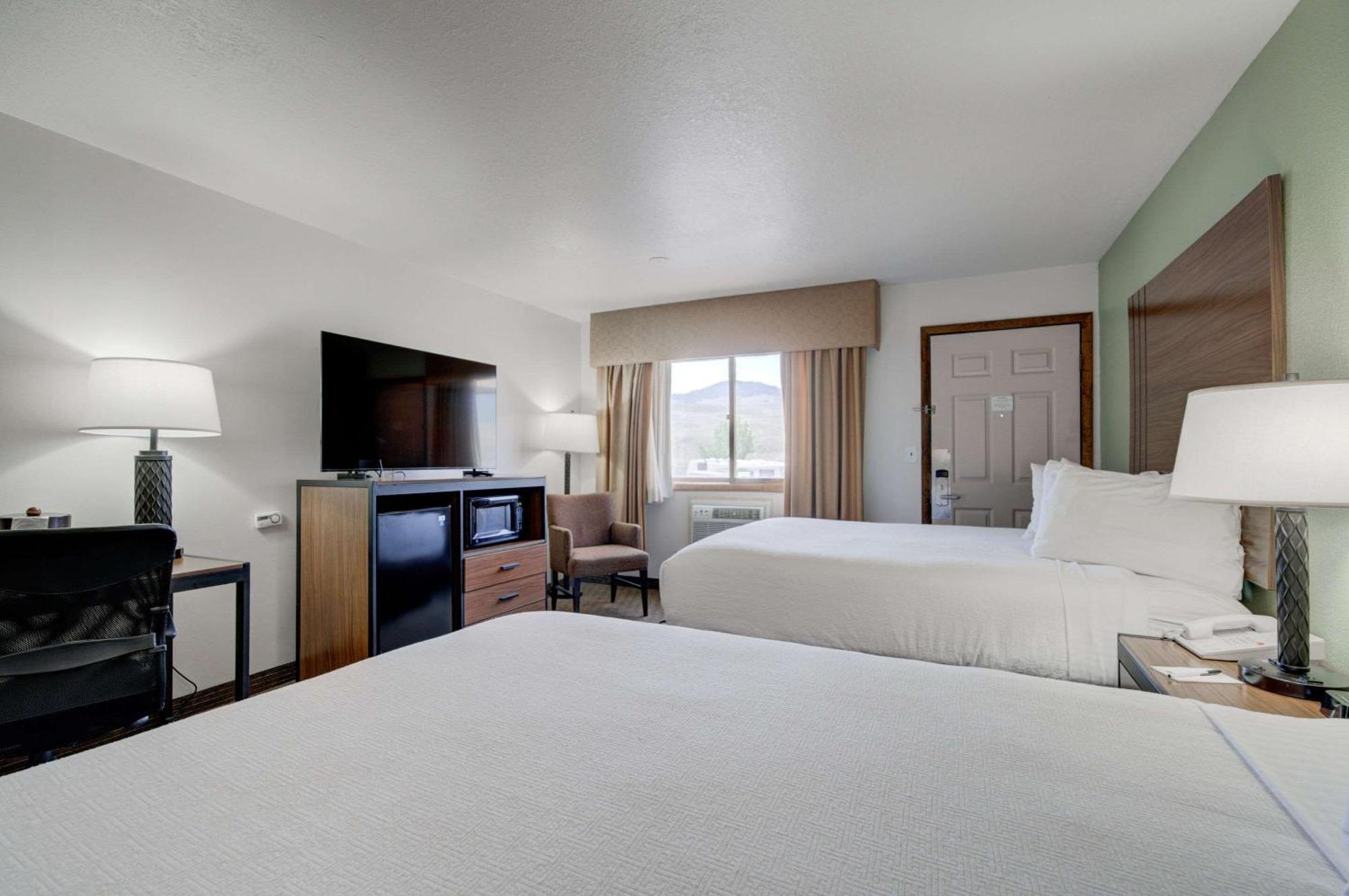 The Ridgeline Hotel At Yellowstone, Ascend Hotel Collection Гардинър Екстериор снимка