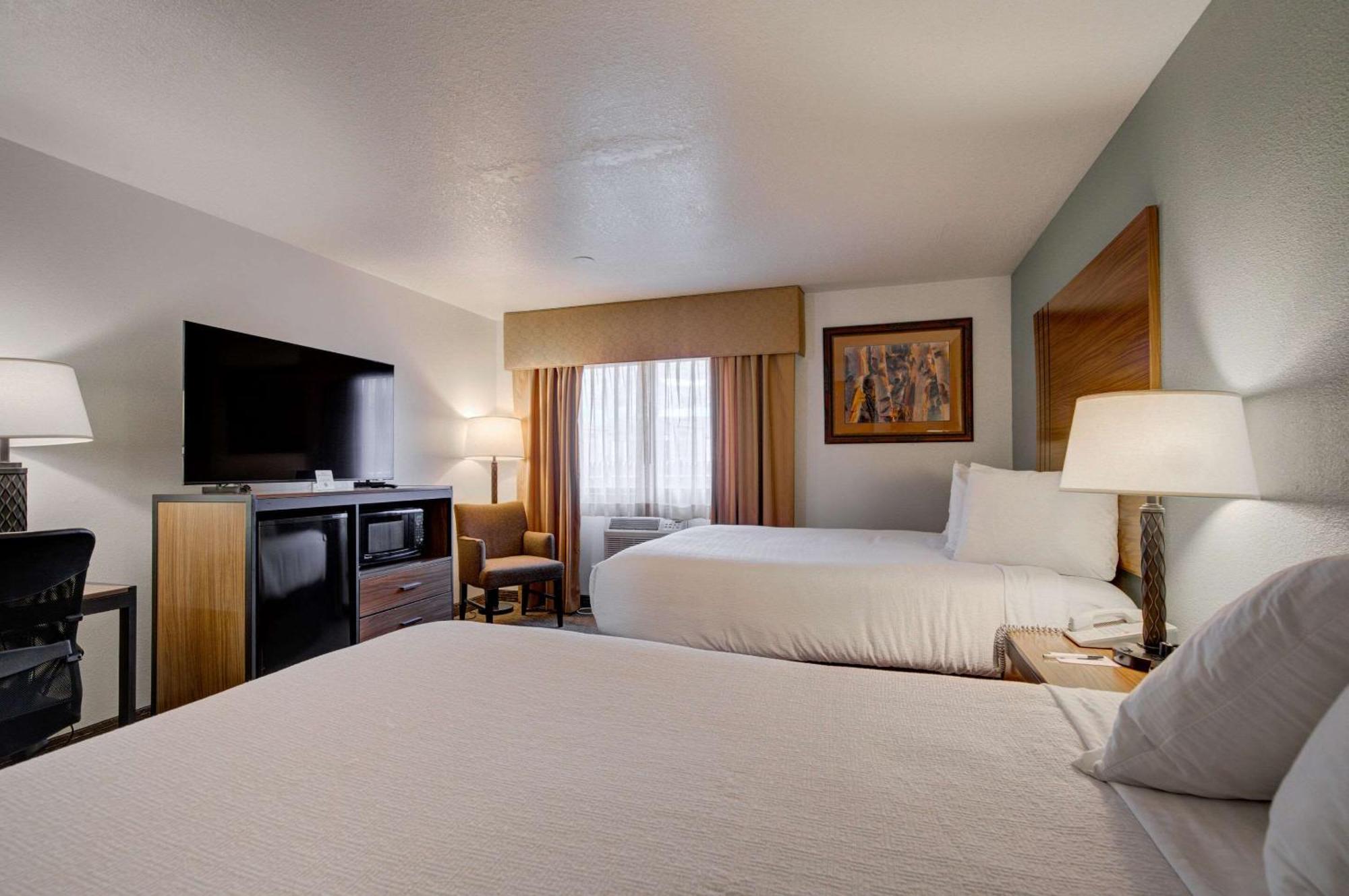 The Ridgeline Hotel At Yellowstone, Ascend Hotel Collection Гардинър Екстериор снимка