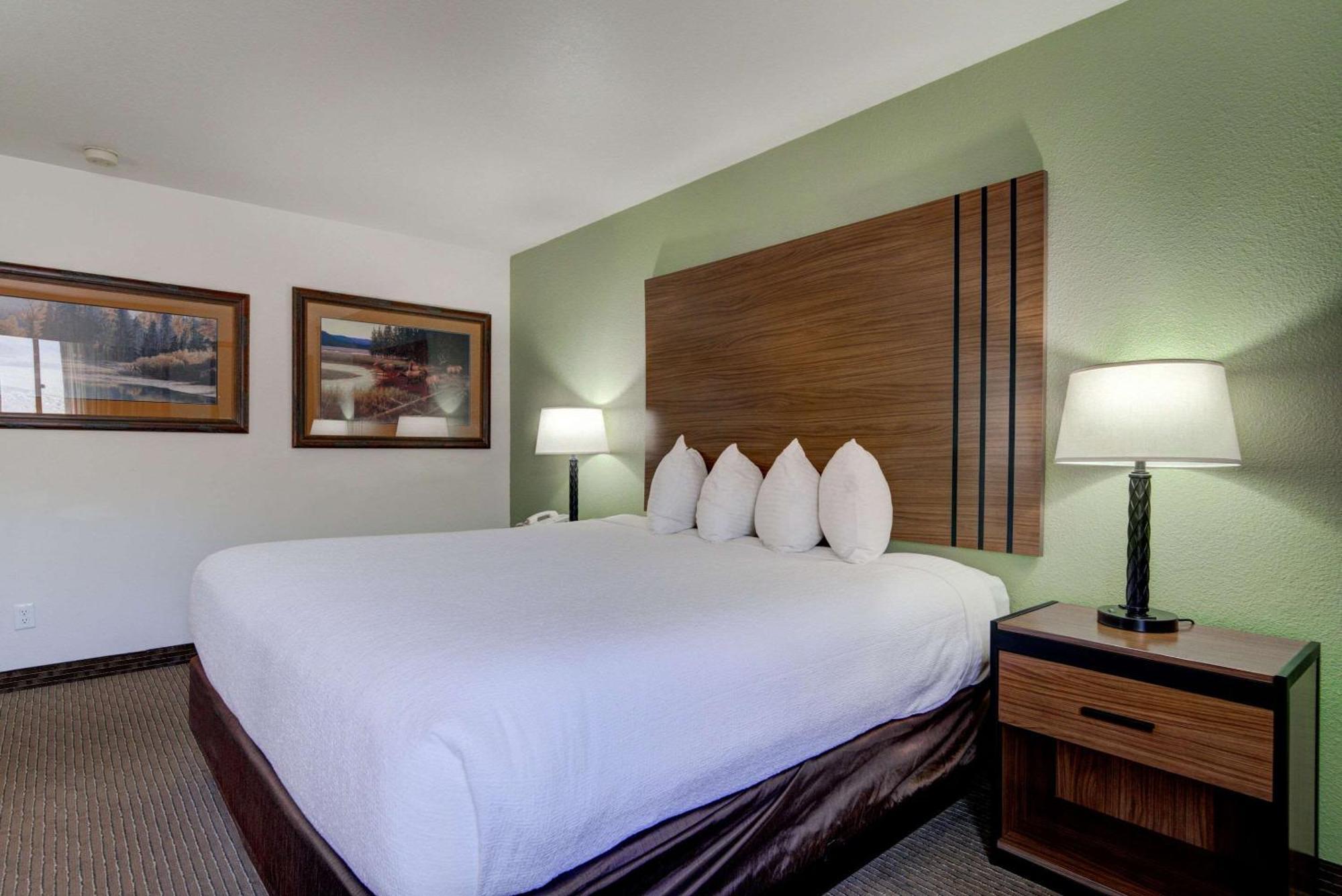 The Ridgeline Hotel At Yellowstone, Ascend Hotel Collection Гардинър Екстериор снимка