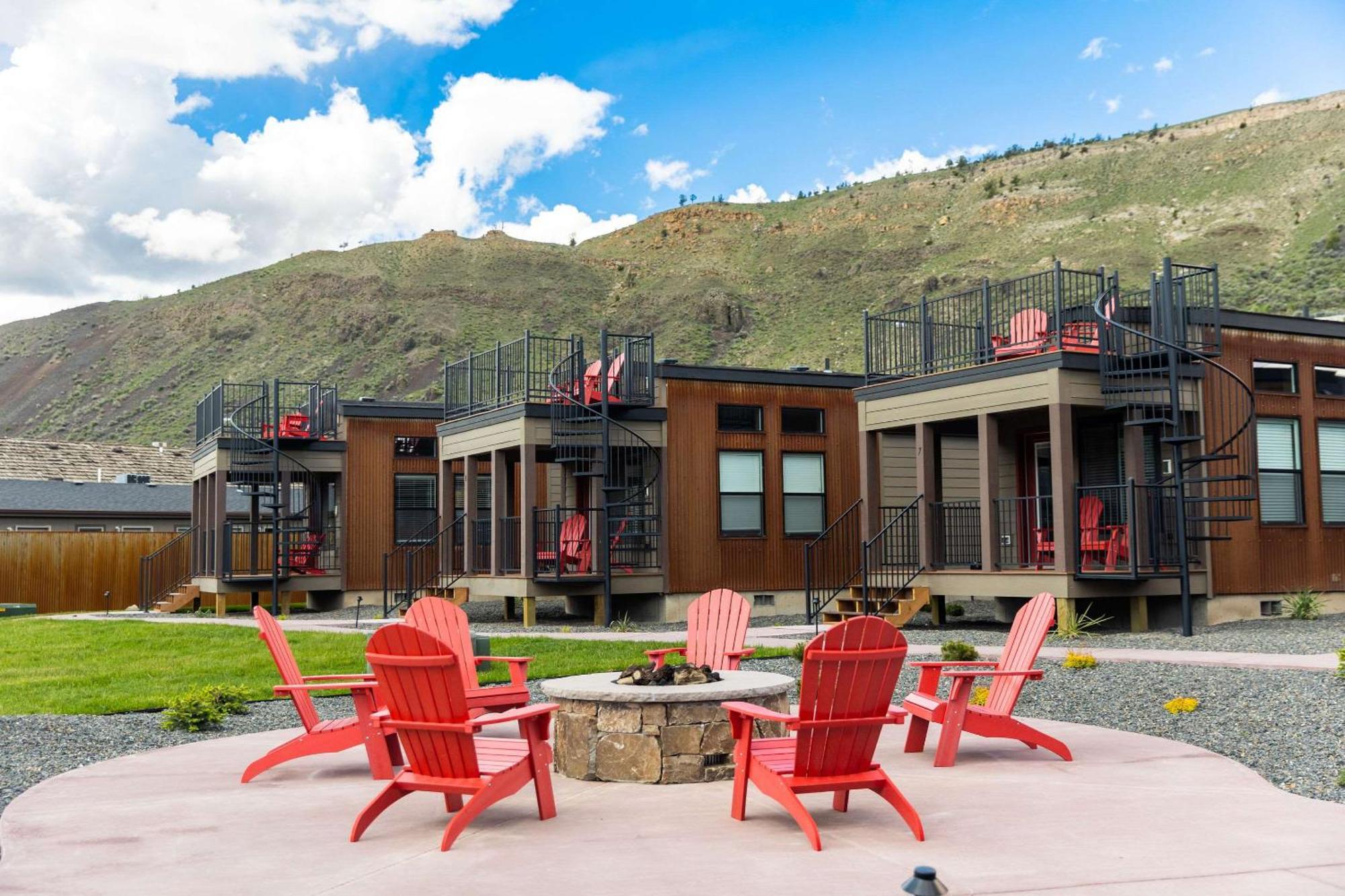 The Ridgeline Hotel At Yellowstone, Ascend Hotel Collection Гардинър Екстериор снимка